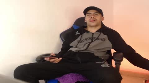 Juan Help us reach 100 likes online show from 7, 12, 2024