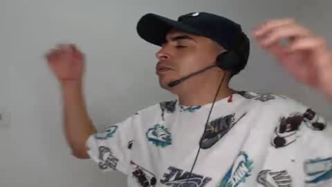 Juan Help us reach 100 likes online show from 17, 12, 2024