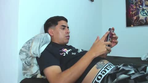 Juan Help us reach 100 likes online show from 30, 12, 2024