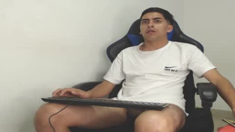 Juan Help us reach 100 likes online show from 7, 1, 2025