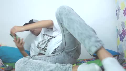 Juan Help us reach 100 likes online show from 9, 1, 2025