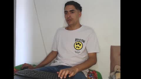 Juan Help us reach 100 likes online show from 13, 1, 2025