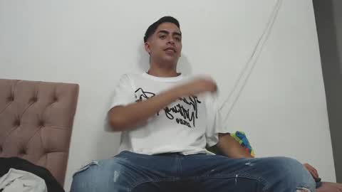 Juan Help us reach 100 likes online show from 15, 1, 2025