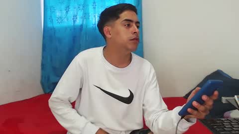 Juan Help us reach 100 likes online show from 19, 1, 2025