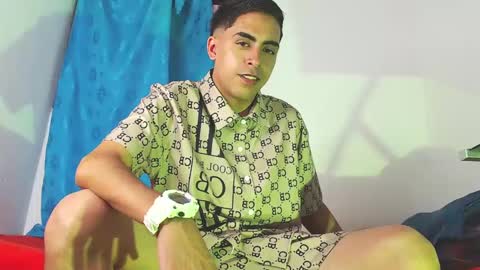 Juan Help us reach 100 likes online show from 26, 1, 2025