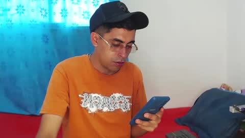 Juan Help us reach 100 likes online show from 21, 2, 2025