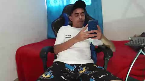 Juan Help us reach 100 likes online show from 5, 3, 2025