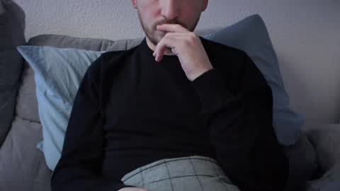 Baguette x French online show from 22, 1, 2025