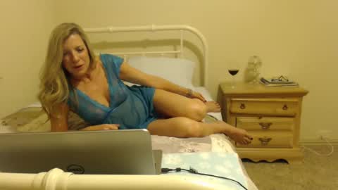 Happy Girl online show from 23, 1, 2025