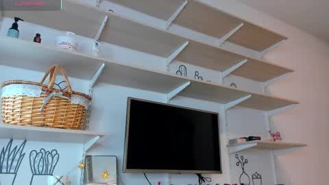 Kira online show from 9, 3, 2026