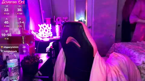 Snapshot of bambibimbosparkles chatting on 11, 2, 2026 Bambi Sparkles TS online show from 11, 2, 2026