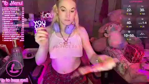 Snapshot of bambibimbosparkles chatting on 27, 6, 2026 Bambi Sparkles TS online show from 27, 6, 2026
