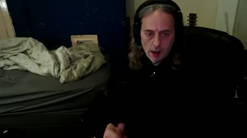 Snapshot of bangintoleather chatting on 25, 4, 2026 bangintoleather online show from 25, 4, 2026