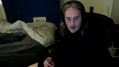 Snapshot of bangintoleather chatting on 30, 4, 2026 bangintoleather online show from 30, 4, 2026
