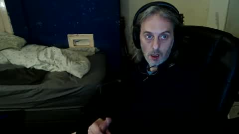 Snapshot of bangintoleather chatting on 6, 5, 2026 bangintoleather online show from 6, 5, 2026