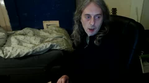Snapshot of bangintoleather chatting on 10, 5, 2026 bangintoleather online show from 10, 5, 2026