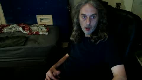 Snapshot of bangintoleather chatting on 1, 7, 2026 bangintoleather online show from 1, 7, 2026