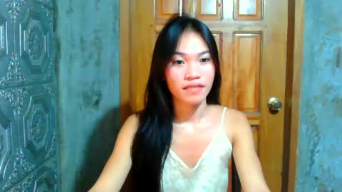 Snapshot of baninay810654 chatting on 27, 6, 2026 baninay810654 online show from 27, 6, 2026