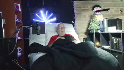 Snapshot of banjoey48 chatting on 3, 8, 2026 BANJOEY online show from 3, 8, 2026