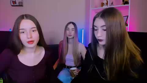 Snapshot of barbara_crazy chatting on 21, 11, 2025 barbara_crazy online show from 21, 11, 2025