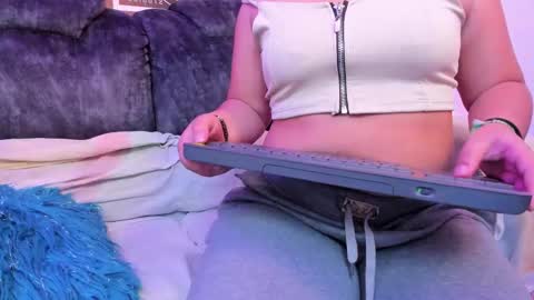 Snapshot of barbara_honey chatting on 12, 3, 2025 Barbara online show from 12, 3, 2025