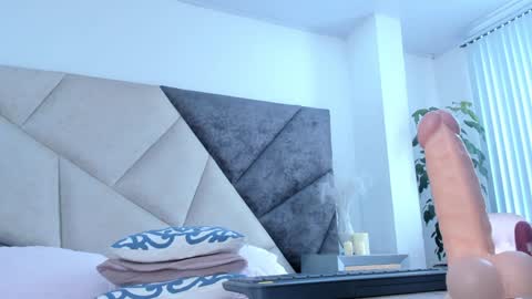 Snapshot of barbaraknox_ chatting on 7, 1, 2025 Barbara online show from 7, 1, 2025
