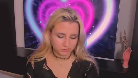 Snapshot of barbarasiren chatting on 19, 9, 2025 barbarasiren online show from 19, 9, 2025