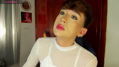 Snapshot of barbie_boy_ chatting on 1, 10, 2025 I work from home this is my room 3 online show from 1, 10, 2025