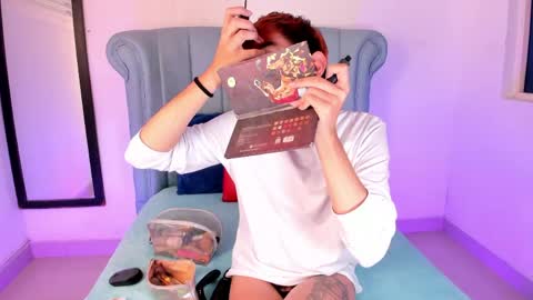 Snapshot of barbie_boy_ chatting on 6, 6, 2026 I work from home this is my room 3 online show from 6, 6, 2026