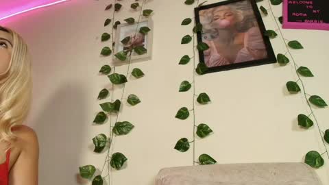 barbiie_98 online show from 2, 5, 2026