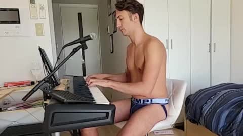 Snapshot of barebritpianist chatting on 17, 10, 2025 BareBritPianist online show from 17, 10, 2025