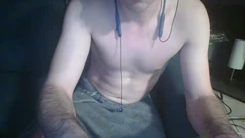 bassplayingbaby124 online show from 28, 1, 2025