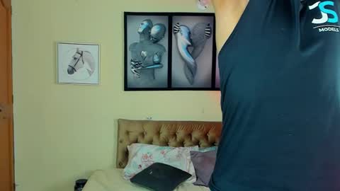 bastian_jones1 online show from 22, 1, 2025