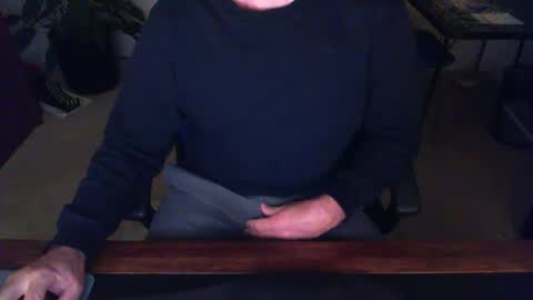 Snapshot of batebro13 chatting on 13, 12, 2024 BateBro13 online show from 13, 12, 2024