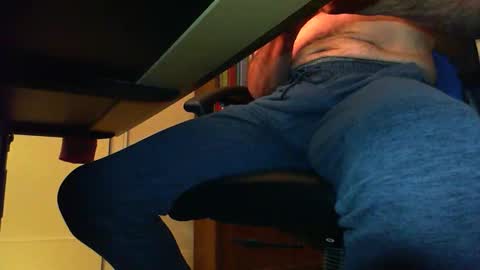 Snapshot of batebro13 chatting on 18, 10, 2025 BateBro13 online show from 18, 10, 2025