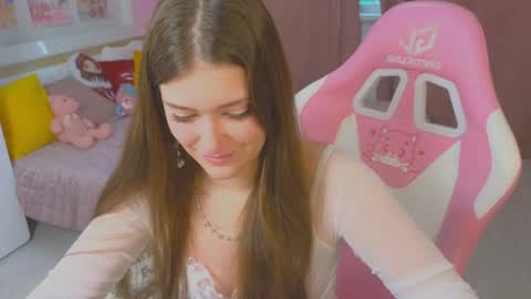 Snapshot of batty_sweetie chatting on 5, 7, 2026 Jessica online show from 5, 7, 2026