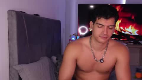 Valentino online show from 3, 2, 2026