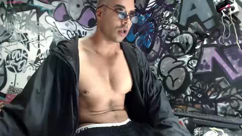 Snapshot of bbc_monster1 chatting on 18, 2, 2025 Justin online show from 18, 2, 2025