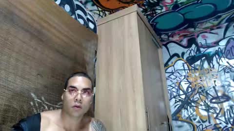 Snapshot of bbc_monster1 chatting on 28, 9, 2025 Justin online show from 28, 9, 2025