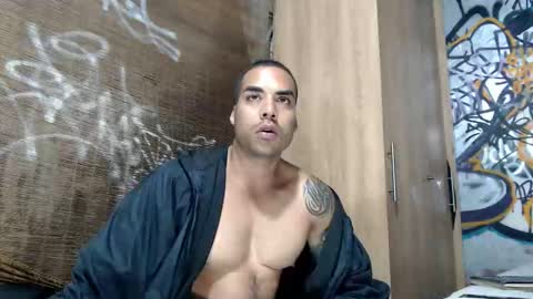 Snapshot of bbc_monster1 chatting on 28, 10, 2025 Justin online show from 28, 10, 2025