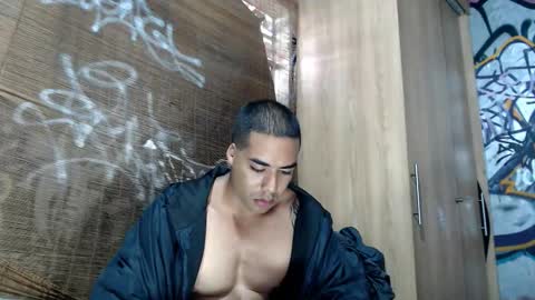 Snapshot of bbc_monster1 chatting on 29, 10, 2025 Justin online show from 29, 10, 2025