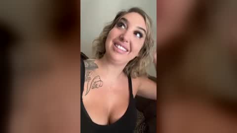 Snapshot of bbgirljayy chatting on 7, 8, 2026 bbgirljayy online show from 7, 8, 2026