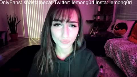 Snapshot of bbshasta chatting on 25, 2, 2025 Shasta online show from 25, 2, 2025