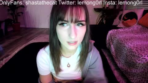 Snapshot of bbshasta chatting on 27, 2, 2025 Shasta online show from 27, 2, 2025