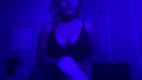 Snapshot of bbuhnny chatting on 28, 9, 2025 bbuhnny online show from 28, 9, 2025