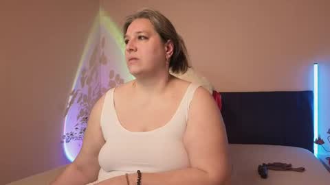 Snapshot of bbw_goddes chatting on 29, 4, 2026 Love online show from 29, 4, 2026