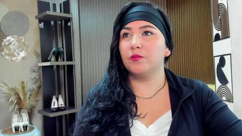Snapshot of bbwluxurymuse chatting on 4, 5, 2026 bbwluxurymuse online show from 4, 5, 2026