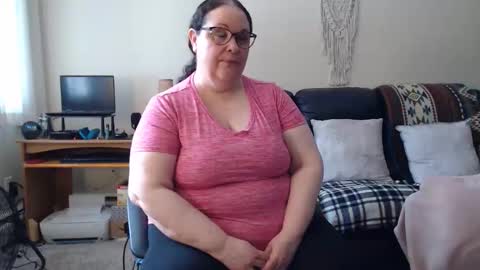 Snapshot of bbwmilfforcamfun chatting on 19, 4, 2026 Julie online show from 19, 4, 2026