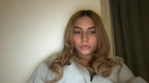 bbypiamia online show from 15, 3, 2026