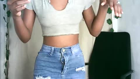 Smiles online show from 31, 1, 2025